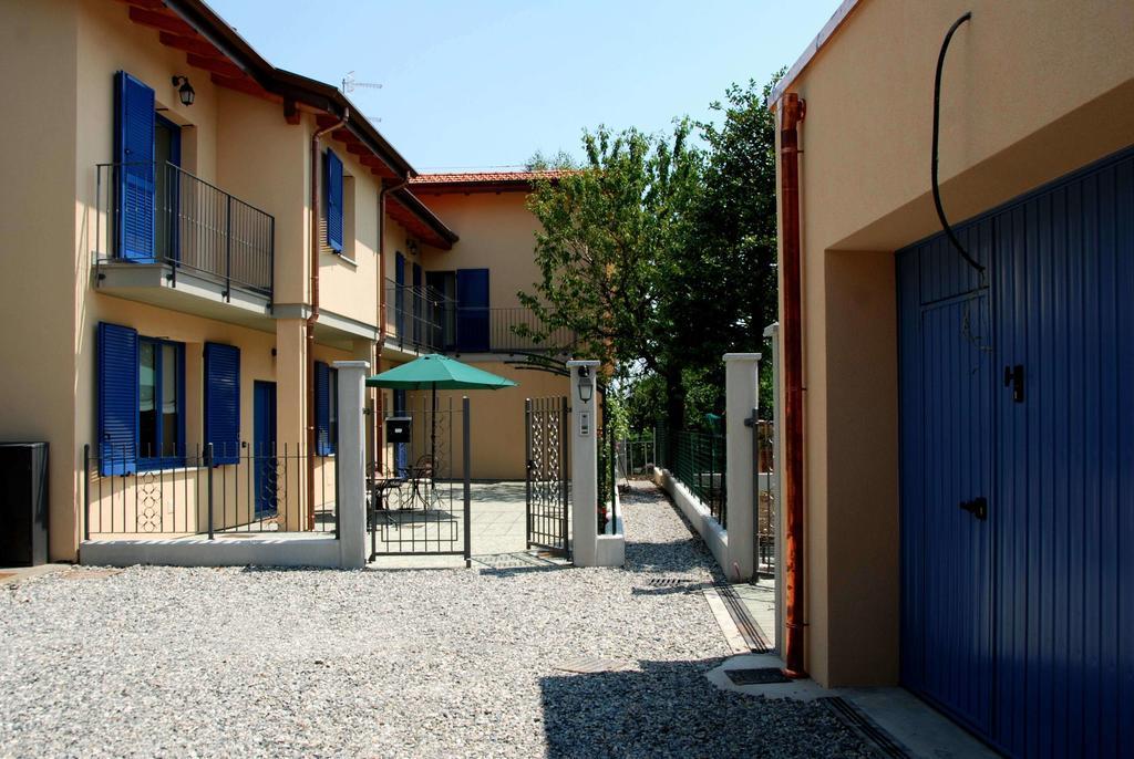 B&B La Casa Di Trizzi Como Exterior photo