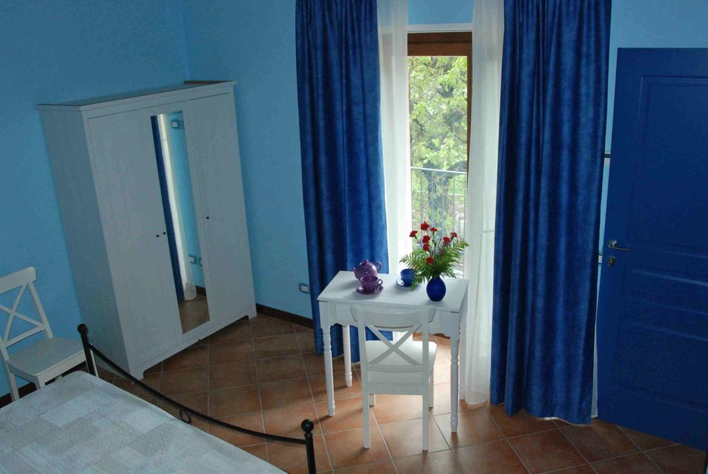 B&B La Casa Di Trizzi Como Room photo